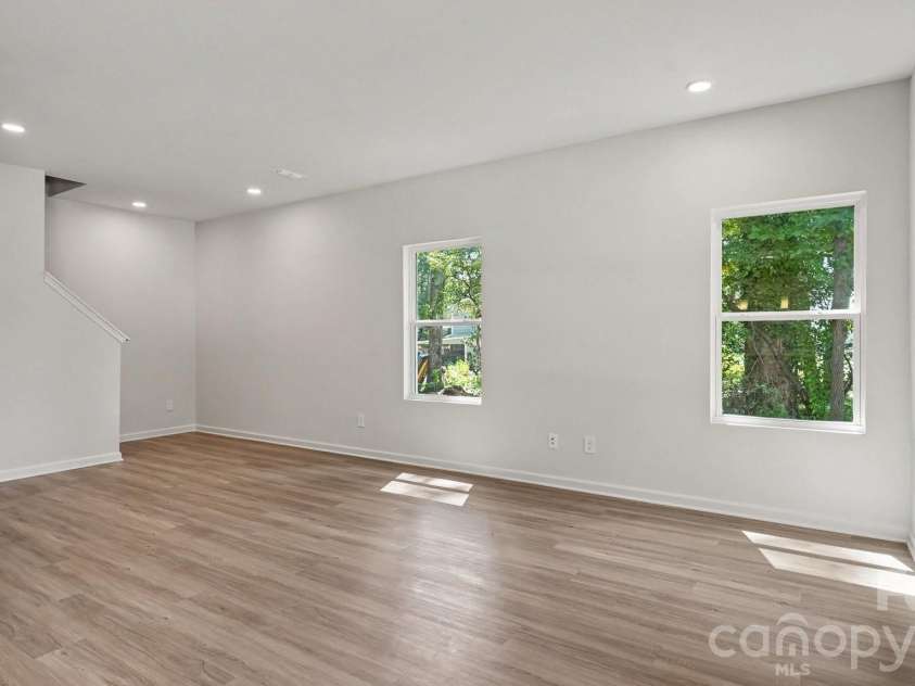 113 Little John Road, Statesville, NC 28625.  MLS# CAR4419956, YatesRealty ID 48824. 