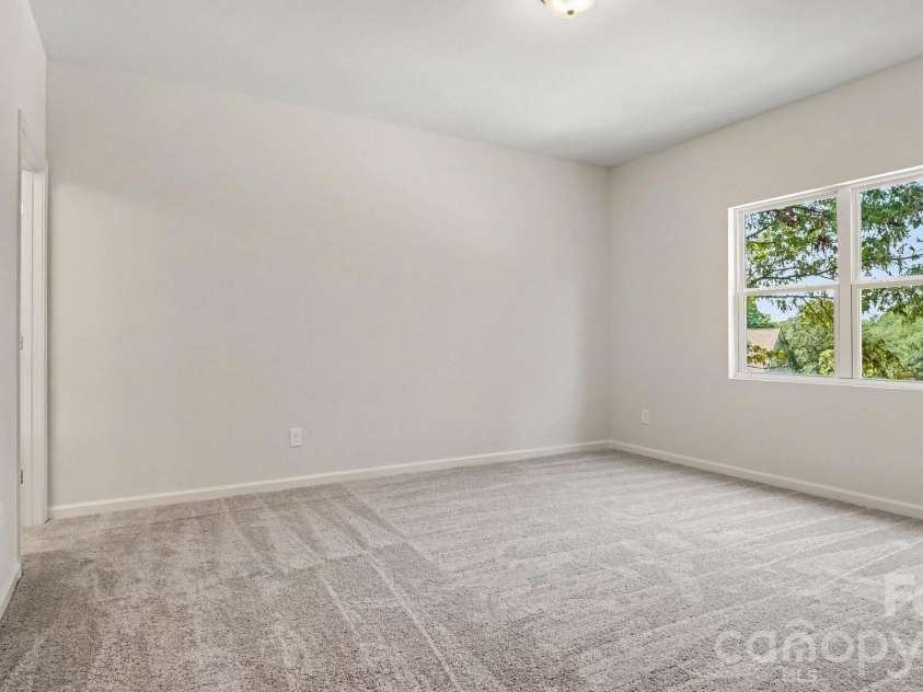 113 Little John Road, Statesville, NC 28625.  MLS# CAR4419956, YatesRealty ID 48824. 