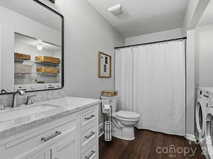 8219 Golf Ridge Drive, Charlotte, NC 28277.  MLS# CAR4420647, YatesRealty ID 48826. 