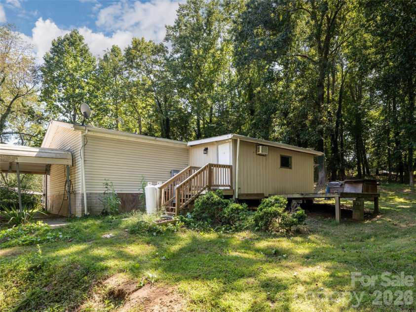 26 Audrey Lane, Asheville, NC 28806.  MLS# CAR4421510, YatesRealty ID 48827. 