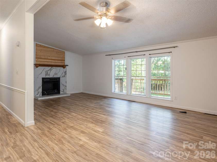 26 Audrey Lane, Asheville, NC 28806.  MLS# CAR4421510, YatesRealty ID 48827. Flowing floorplan