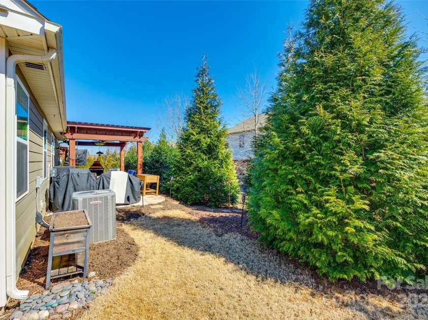 5316 Baker Lane, Clover, SC 29710.  MLS# CAR4227221, YatesRealty ID 4883. 