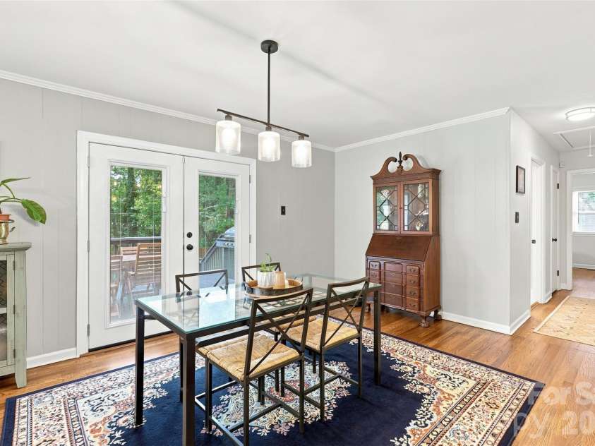 3628 Winterfield Place, Charlotte, NC 28205.  MLS# CAR4411316, YatesRealty ID 48830. 