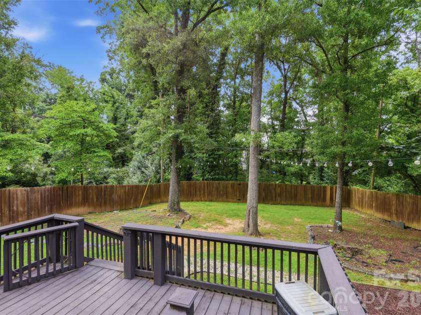 3628 Winterfield Place, Charlotte, NC 28205.  MLS# CAR4411316, YatesRealty ID 48830. 