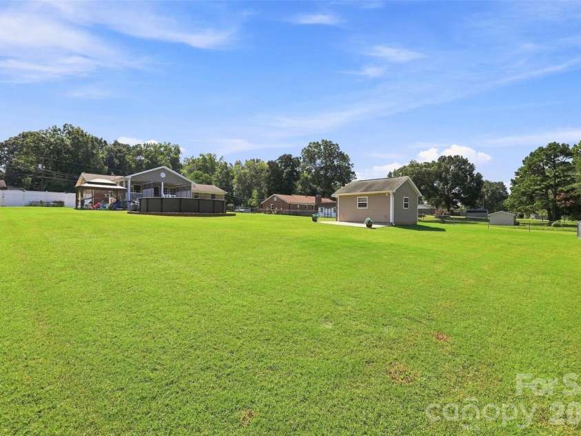 6591 Weldon Circle, Concord, NC 28027.  MLS# CAR4420105, YatesRealty ID 48831. 