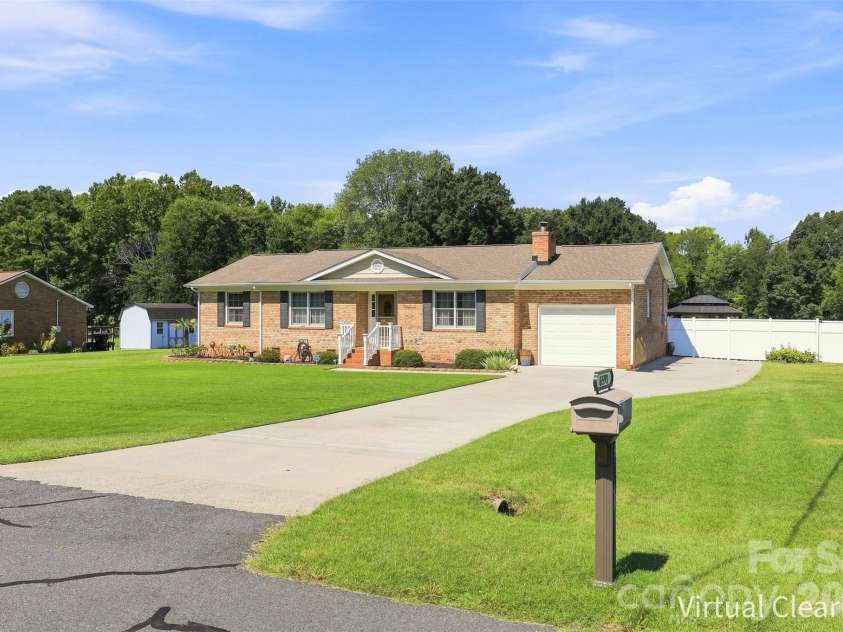 6591 Weldon Circle, Concord, NC 28027.  MLS# CAR4420105, YatesRealty ID 48831. 