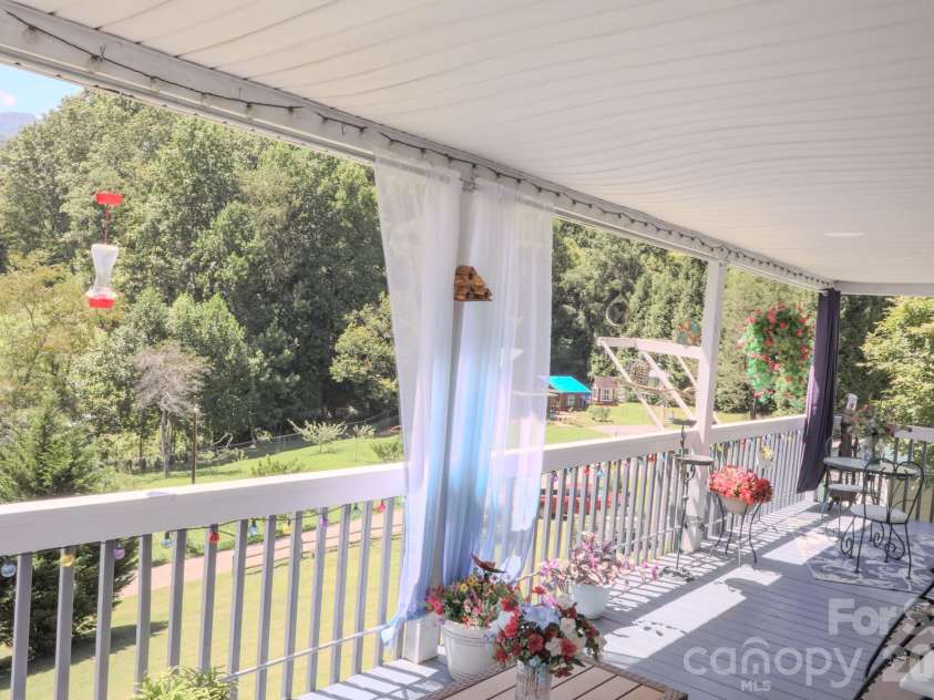 76 Patriot Drive, Waynesville, NC 28786.  MLS# CAR4418358, YatesRealty ID 48836. Deck