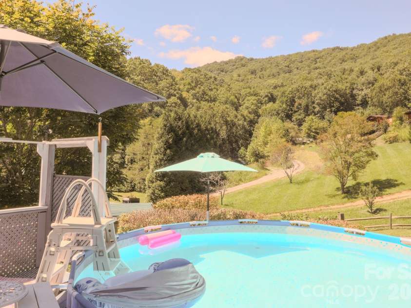 76 Patriot Drive, Waynesville, NC 28786.  MLS# CAR4418358, YatesRealty ID 48836. Pool