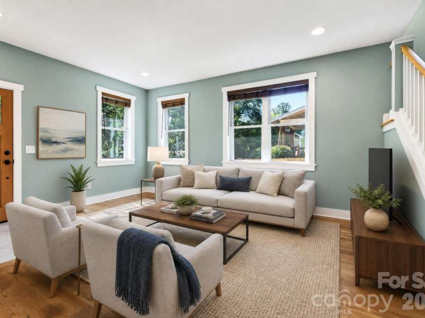 32 Florida Avenue, Asheville, NC 28806.  MLS# CAR4421230, YatesRealty ID 48838. Living Room - Virtually Staged