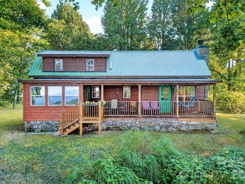 10 Camp Elliott Road, Black Mountain, NC 28711.  MLS# CAR4421451, YatesRealty ID 48839. 