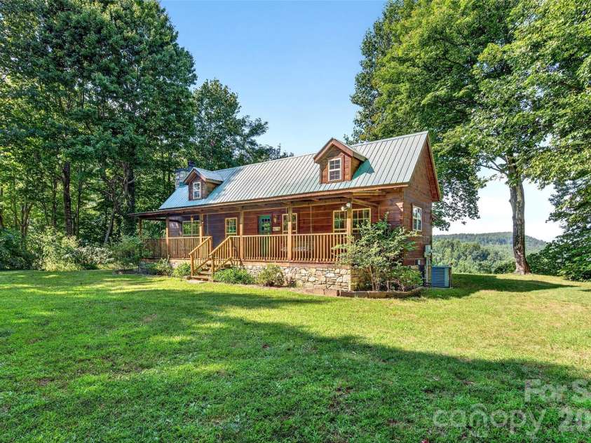 10 Camp Elliott Road, Black Mountain, NC 28711.  MLS# CAR4421451, YatesRealty ID 48839. 