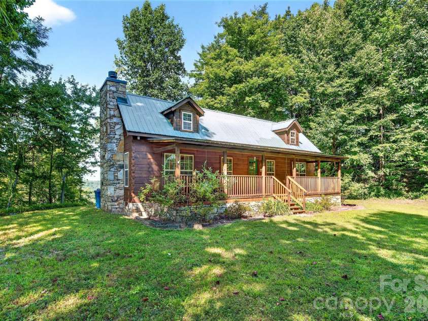 10 Camp Elliott Road, Black Mountain, NC 28711.  MLS# CAR4421451, YatesRealty ID 48839. 