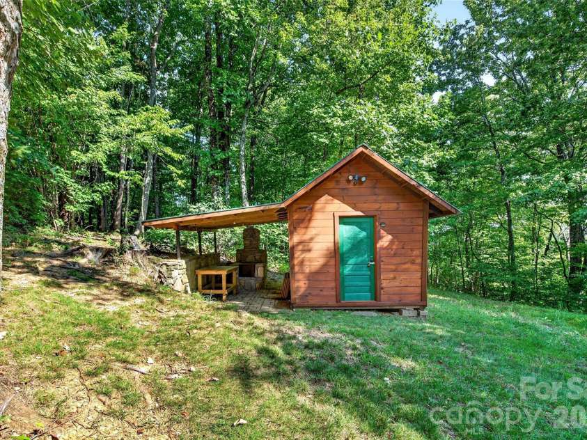 10 Camp Elliott Road, Black Mountain, NC 28711.  MLS# CAR4421451, YatesRealty ID 48839. 