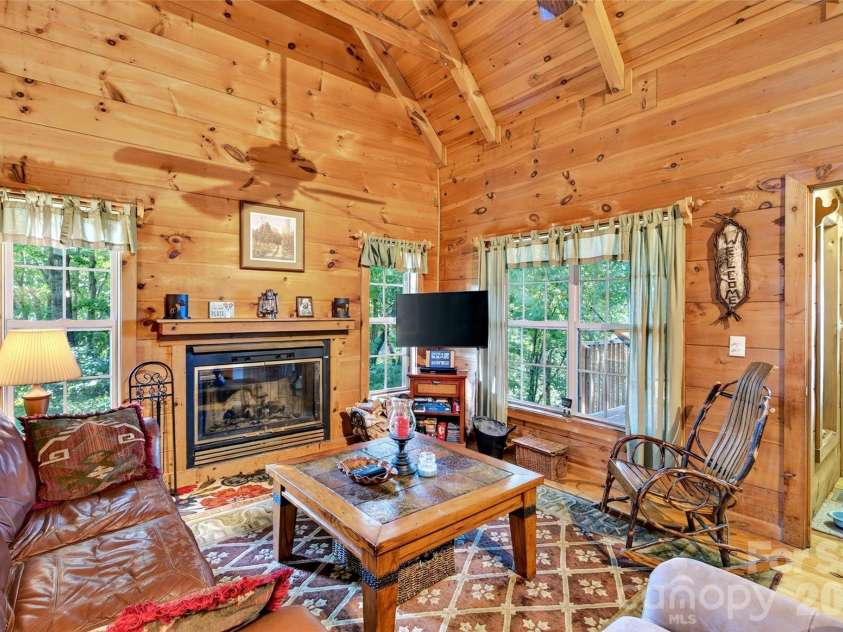 10 Camp Elliott Road, Black Mountain, NC 28711.  MLS# CAR4421451, YatesRealty ID 48839. 