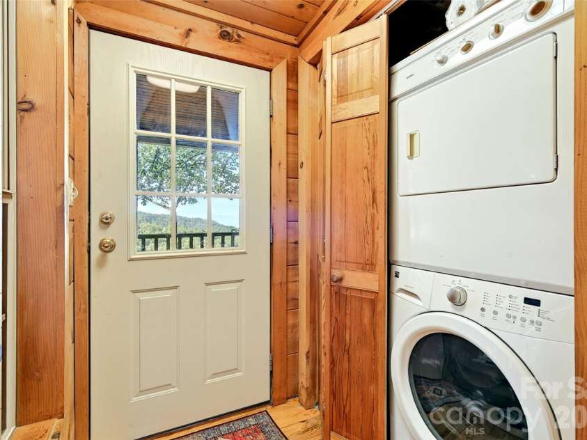 10 Camp Elliott Road, Black Mountain, NC 28711.  MLS# CAR4421451, YatesRealty ID 48839. 