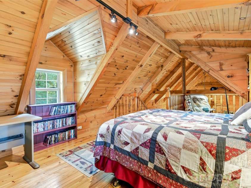10 Camp Elliott Road, Black Mountain, NC 28711.  MLS# CAR4421451, YatesRealty ID 48839. 