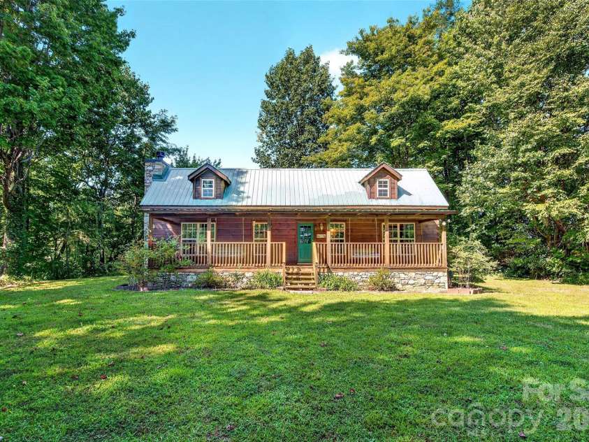 10 Camp Elliott Road, Black Mountain, NC 28711.  MLS# CAR4421451, YatesRealty ID 48839. 