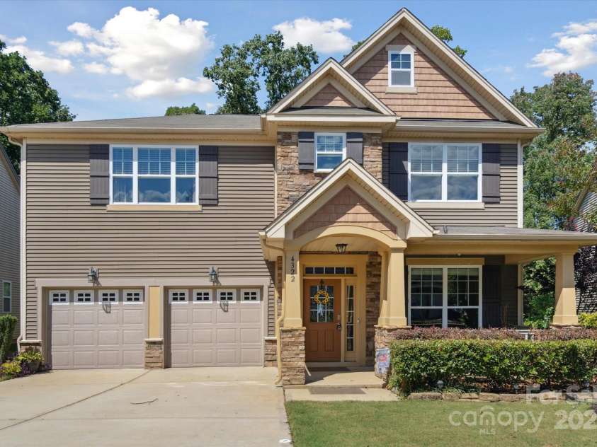 4322 Hubbard Falls Drive, Charlotte, NC 28269.  MLS# CAR4302044, YatesRealty ID 4884. 