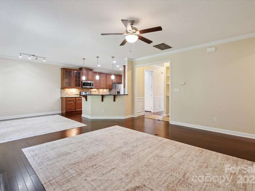 4322 Hubbard Falls Drive, Charlotte, NC 28269.  MLS# CAR4302044, YatesRealty ID 4884. 