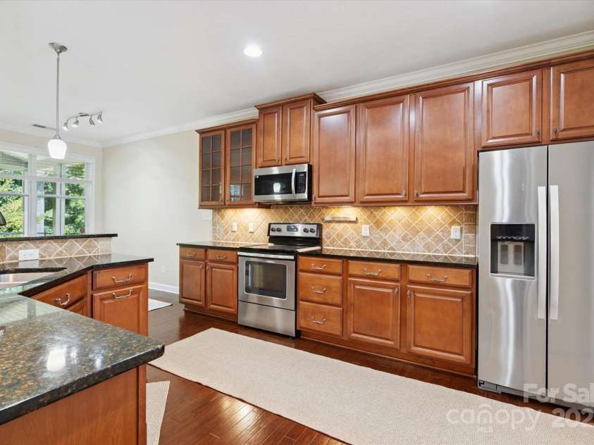 4322 Hubbard Falls Drive, Charlotte, NC 28269.  MLS# CAR4302044, YatesRealty ID 4884. 