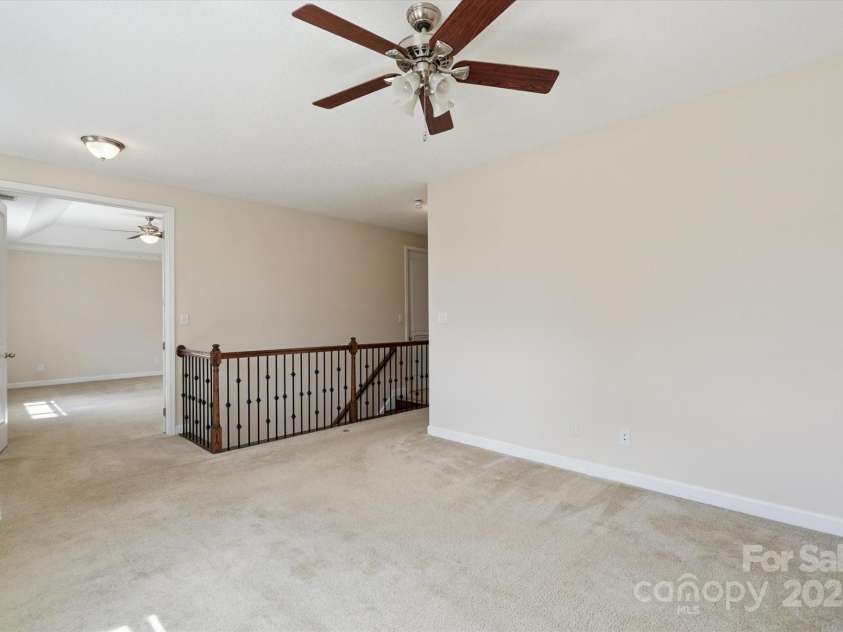 4322 Hubbard Falls Drive, Charlotte, NC 28269.  MLS# CAR4302044, YatesRealty ID 4884. 