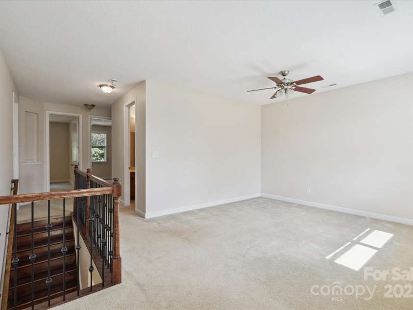 4322 Hubbard Falls Drive, Charlotte, NC 28269.  MLS# CAR4302044, YatesRealty ID 4884. 