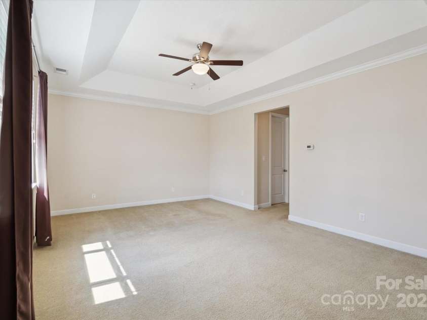 4322 Hubbard Falls Drive, Charlotte, NC 28269.  MLS# CAR4302044, YatesRealty ID 4884. 