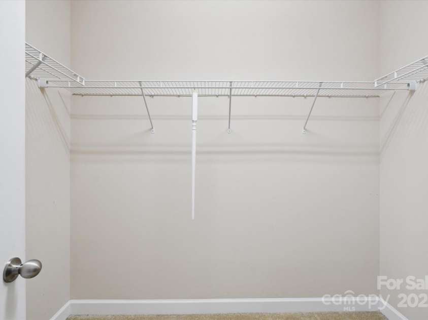 4322 Hubbard Falls Drive, Charlotte, NC 28269.  MLS# CAR4302044, YatesRealty ID 4884. 