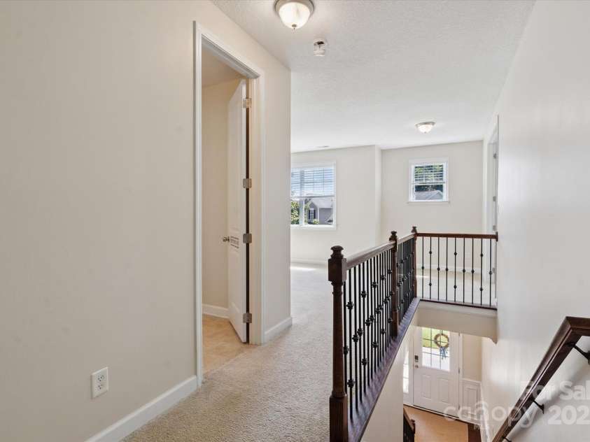 4322 Hubbard Falls Drive, Charlotte, NC 28269.  MLS# CAR4302044, YatesRealty ID 4884. 