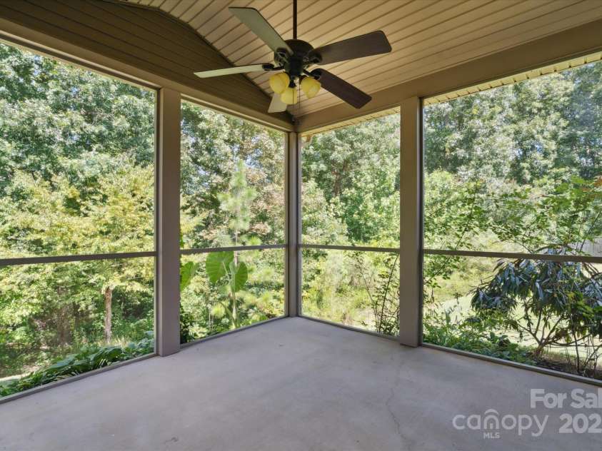 4322 Hubbard Falls Drive, Charlotte, NC 28269.  MLS# CAR4302044, YatesRealty ID 4884. 