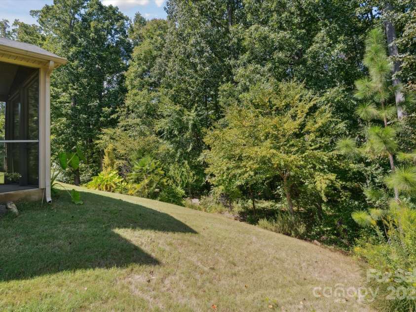 4322 Hubbard Falls Drive, Charlotte, NC 28269.  MLS# CAR4302044, YatesRealty ID 4884. 