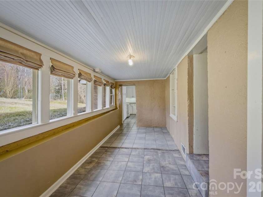 917 Zeline Avenue, Valdese, NC 28690.  MLS# CAR4355364, YatesRealty ID 4884. 