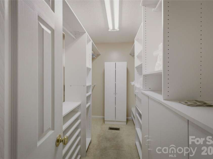 917 Zeline Avenue, Valdese, NC 28690.  MLS# CAR4355364, YatesRealty ID 4884. 