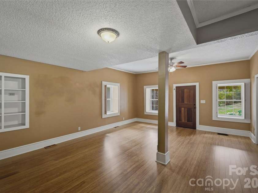 917 Zeline Avenue, Valdese, NC 28690.  MLS# CAR4355364, YatesRealty ID 4884. 