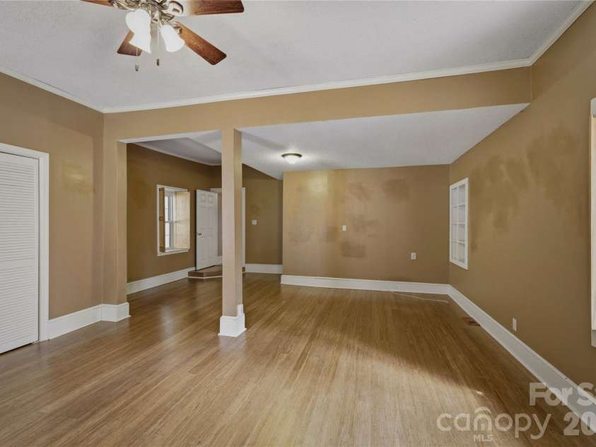 917 Zeline Avenue, Valdese, NC 28690.  MLS# CAR4355364, YatesRealty ID 4884. 