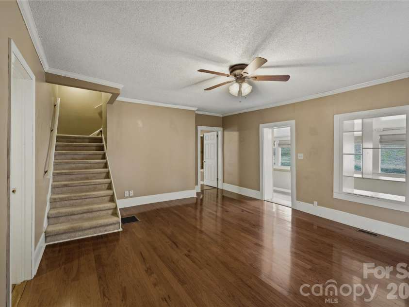 917 Zeline Avenue, Valdese, NC 28690.  MLS# CAR4355364, YatesRealty ID 4884. 