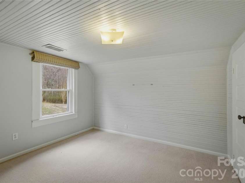917 Zeline Avenue, Valdese, NC 28690.  MLS# CAR4355364, YatesRealty ID 4884. 