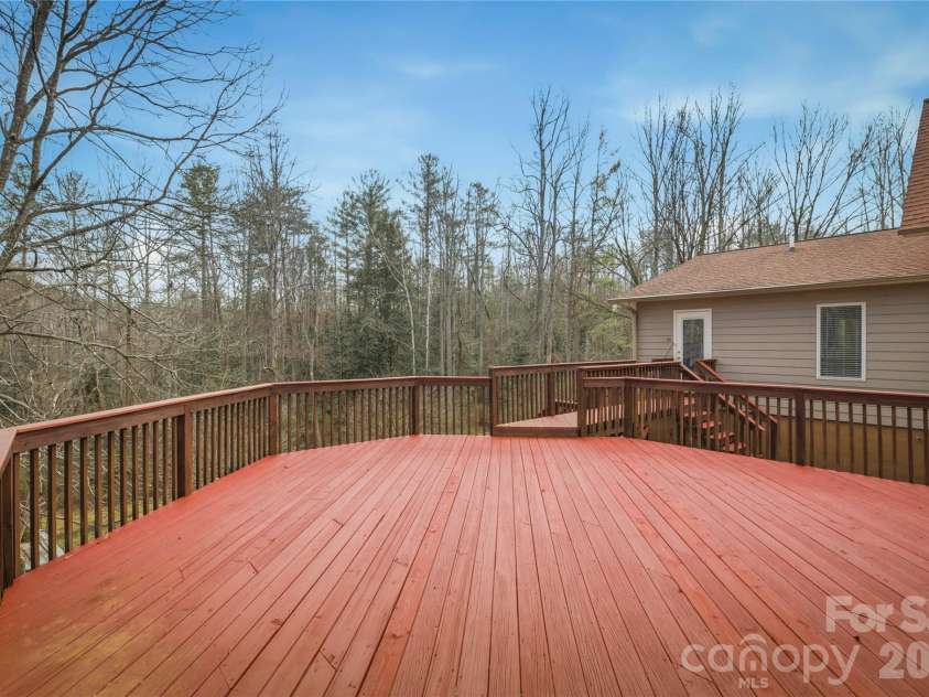 917 Zeline Avenue, Valdese, NC 28690.  MLS# CAR4355364, YatesRealty ID 4884. 
