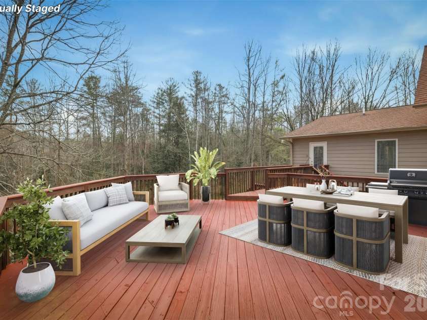 917 Zeline Avenue, Valdese, NC 28690.  MLS# CAR4355364, YatesRealty ID 4884. 