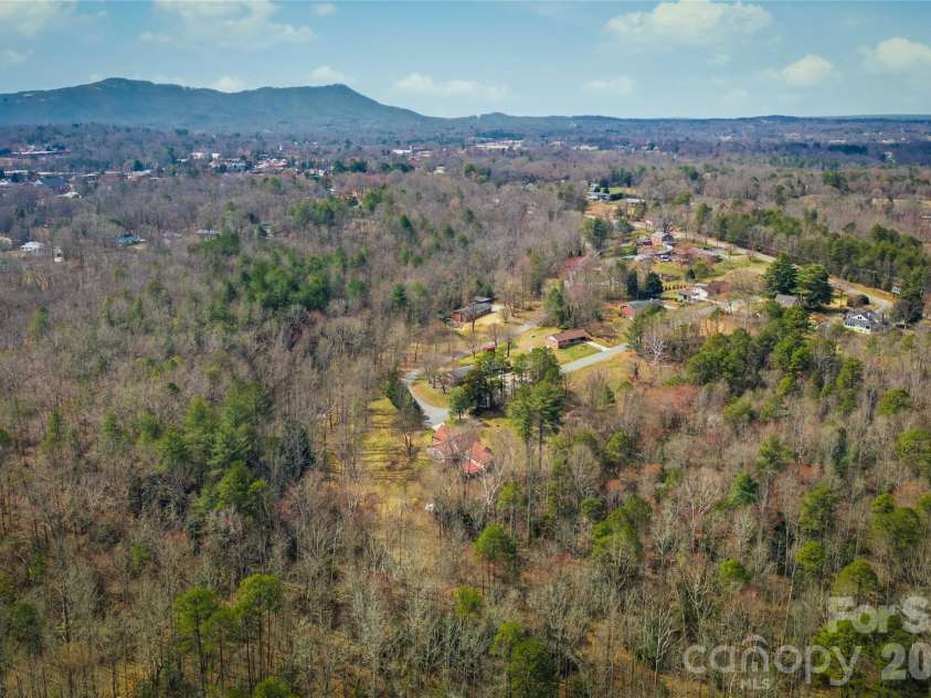 917 Zeline Avenue, Valdese, NC 28690.  MLS# CAR4355364, YatesRealty ID 4884. 