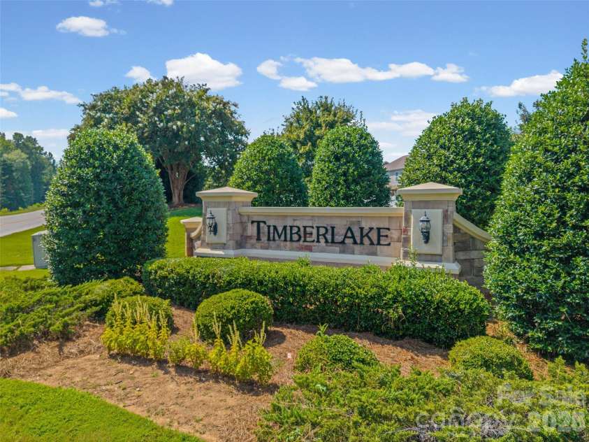 1053 Jack Pine Road, Lake Wylie, SC 29710.  MLS# CAR4420100, YatesRealty ID 48840. 