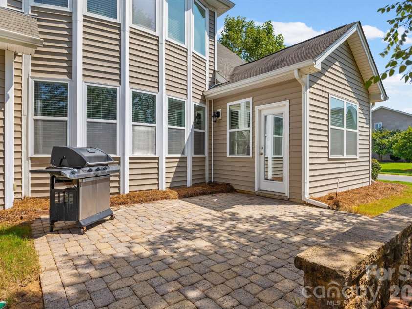 1053 Jack Pine Road, Lake Wylie, SC 29710.  MLS# CAR4420100, YatesRealty ID 48840. Great Backyard for Entertaining.