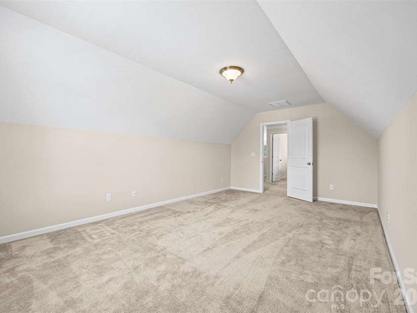 1053 Jack Pine Road, Lake Wylie, SC 29710.  MLS# CAR4420100, YatesRealty ID 48840. Lots of additional flex space.