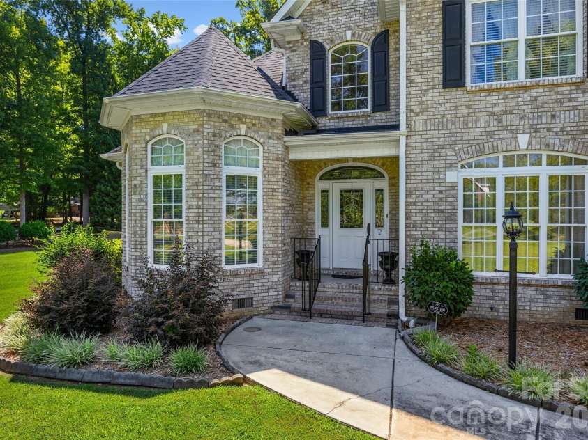 201 Bald Cypress Drive, Clover, SC 29710.  MLS# CAR4421059, YatesRealty ID 48841. 