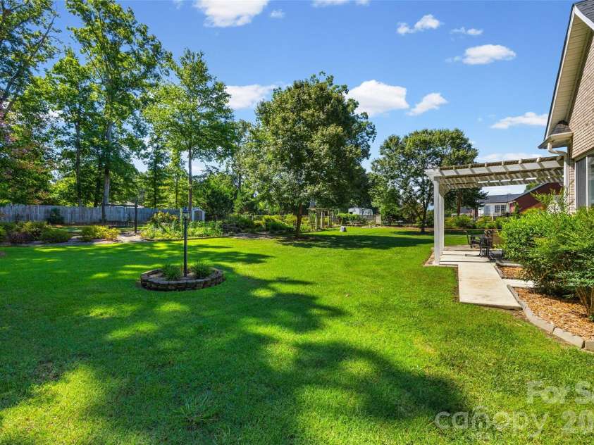 201 Bald Cypress Drive, Clover, SC 29710.  MLS# CAR4421059, YatesRealty ID 48841. 