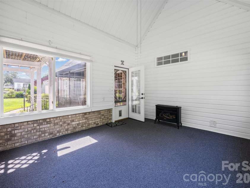 201 Bald Cypress Drive, Clover, SC 29710.  MLS# CAR4421059, YatesRealty ID 48841. 
