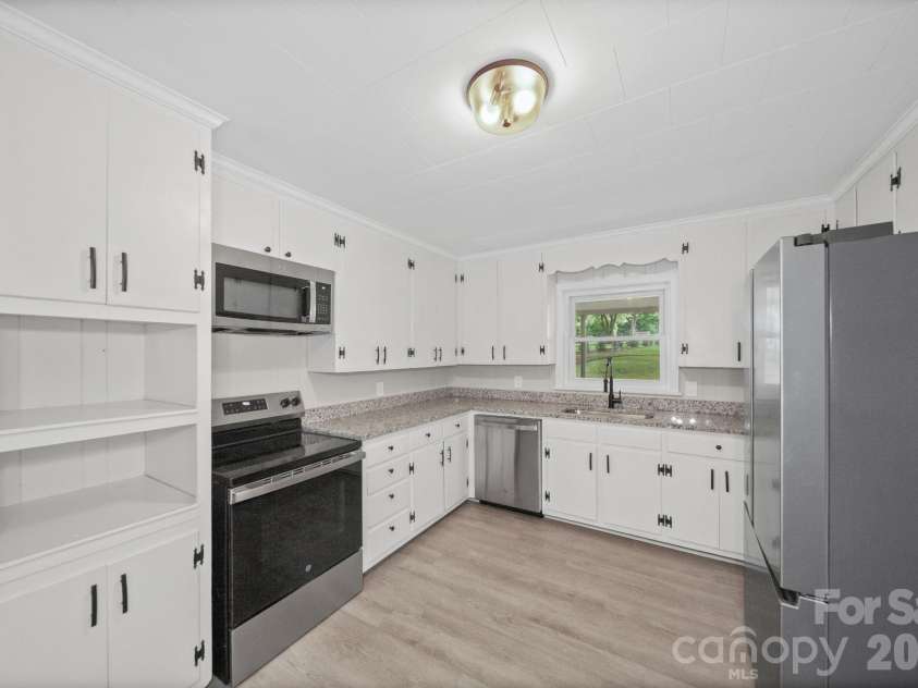 106 Hawkinstown Road, Salisbury, NC 28144.  MLS# CAR4421513, YatesRealty ID 48842. 