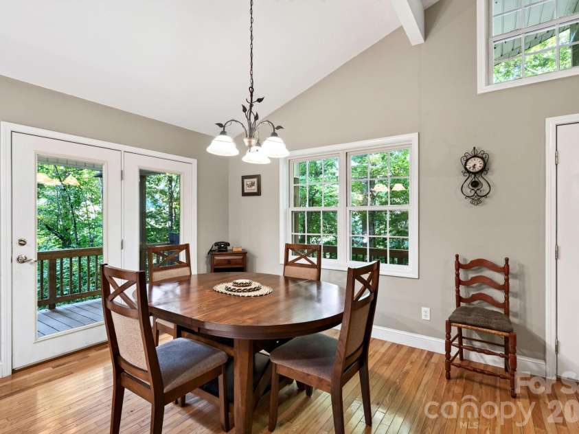336 Hidden Creek Lane, Burnsville, NC 28714.  MLS# CAR4420241, YatesRealty ID 48843. Dining Area
