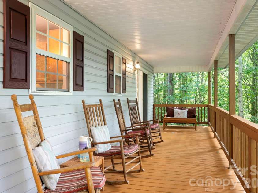 336 Hidden Creek Lane, Burnsville, NC 28714.  MLS# CAR4420241, YatesRealty ID 48843. Peaceful Setting