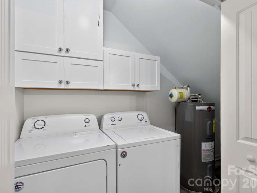 132 Colony Drive, Arden, NC 28704.  MLS# CAR4418273, YatesRealty ID 48844. 
